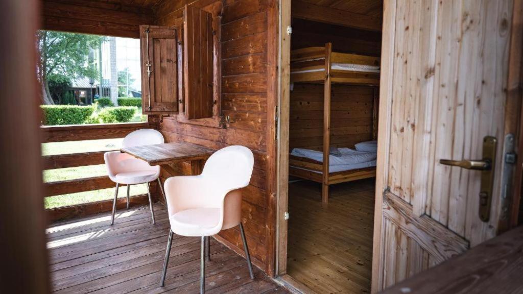 Camping Divoka Voda Братислава Экстерьер фото